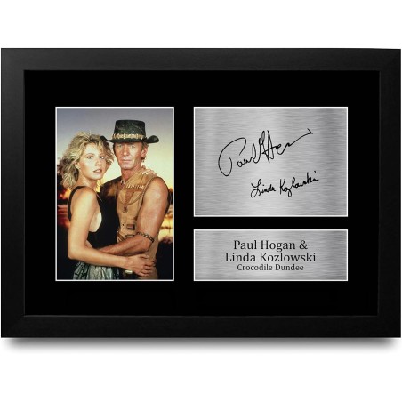 Crocodile Dundee - Paul Hogan & Linda Kozlowski - Autographe + Photo  - A4 Encadré